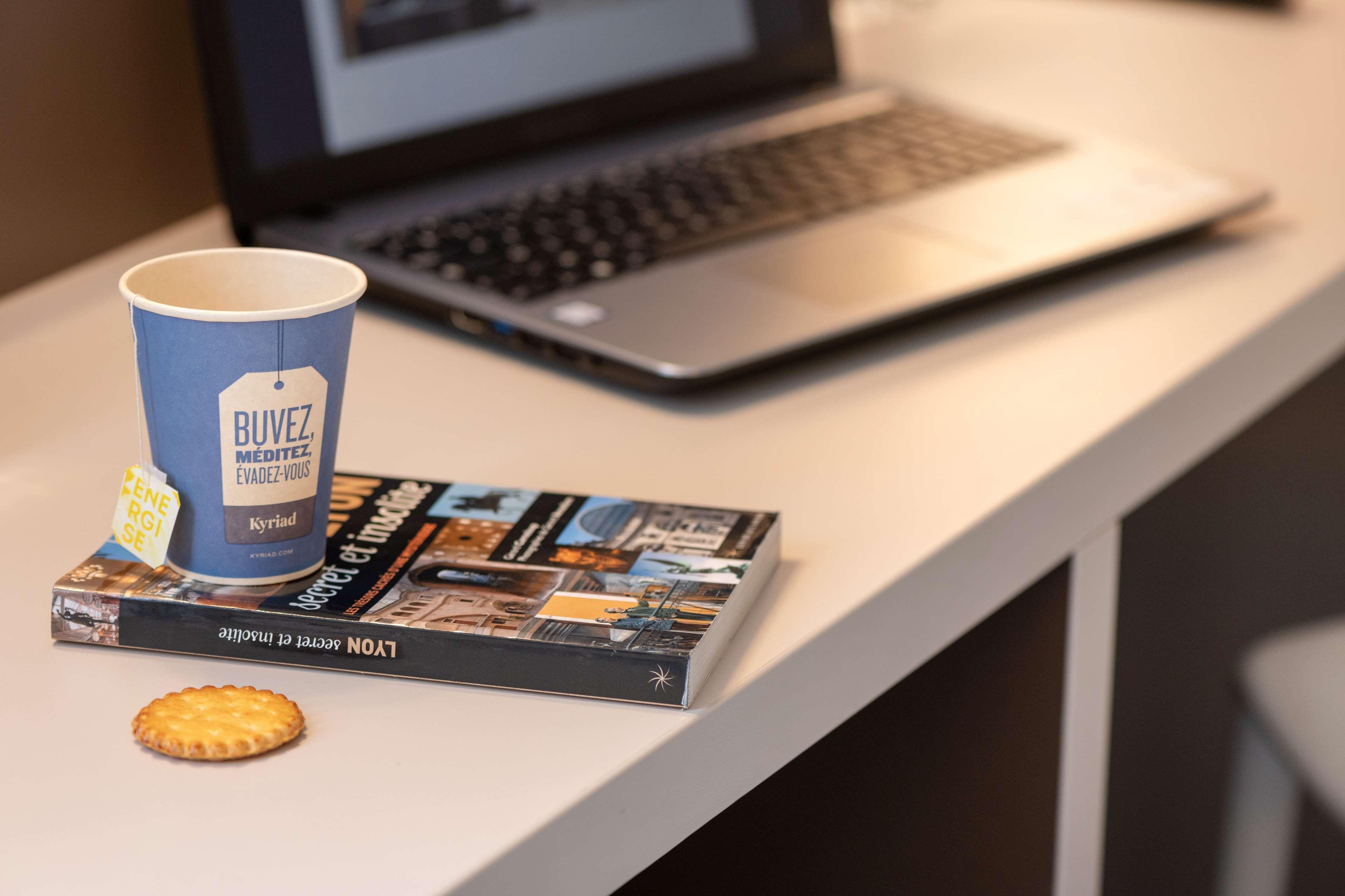 Kyriad Hotel Lyon Givors Zewnętrze zdjęcie