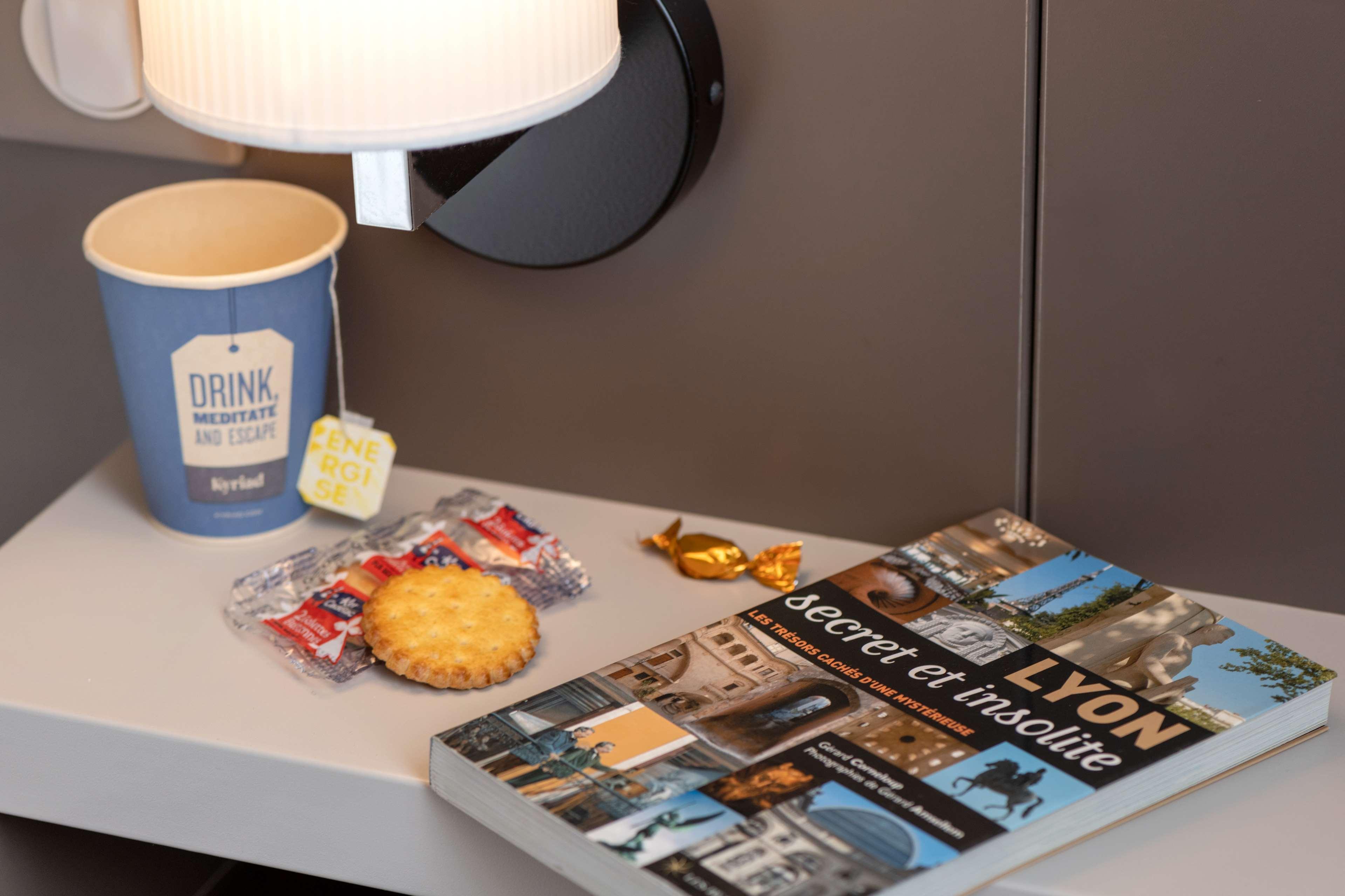 Kyriad Hotel Lyon Givors Zewnętrze zdjęcie